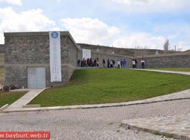 Bayburt Üniversitesi Öğrencilerinden Baksı Müzesine Ziyaret