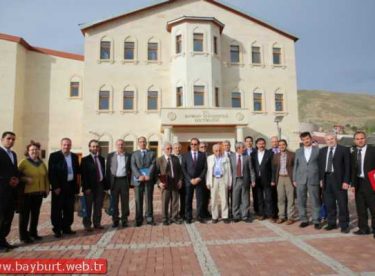 ‘Çağın Sorunları Karşısında Eğitim’ Sempozyumu Sona Erdi