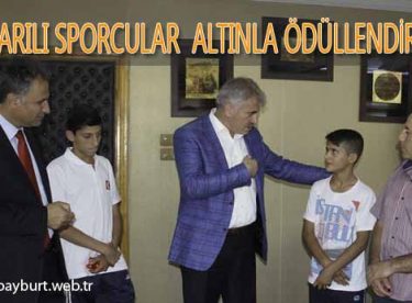 Başarılı Sporcular Altınla Ödüllendirildi