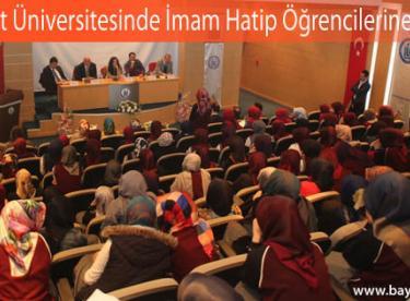 Bayburt Üniversitesinde İmam Hatip Öğrencilerine Panel