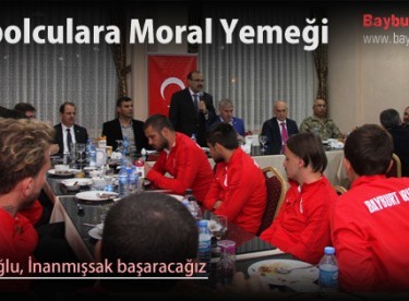 Futbolculara moral yemeği