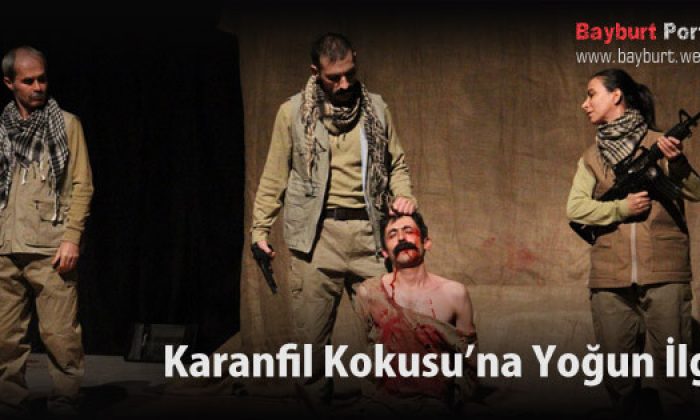 Bayburt’ta Karanfil Kokusu’na Yoğun İlgi