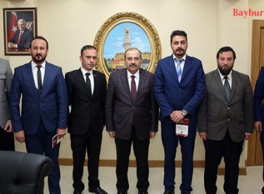 Bayburt Ülkü Ocakları, Vali Ustaoğlu’nu ziyaret etti