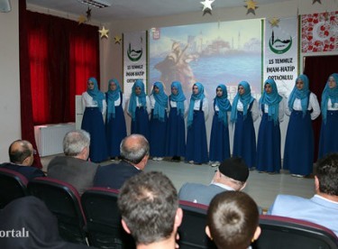 Vali Ustaoğlu, Fetih ve Gençlik Şöleni’ne katıldı