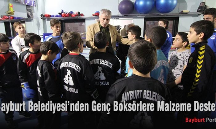 Bayburt Belediyesi’nden Genç Boksörlere Malzeme Desteği