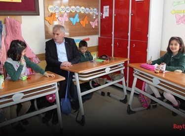 Başkan Memiş, Dede Korkut Koleji’ni ziyaret etti