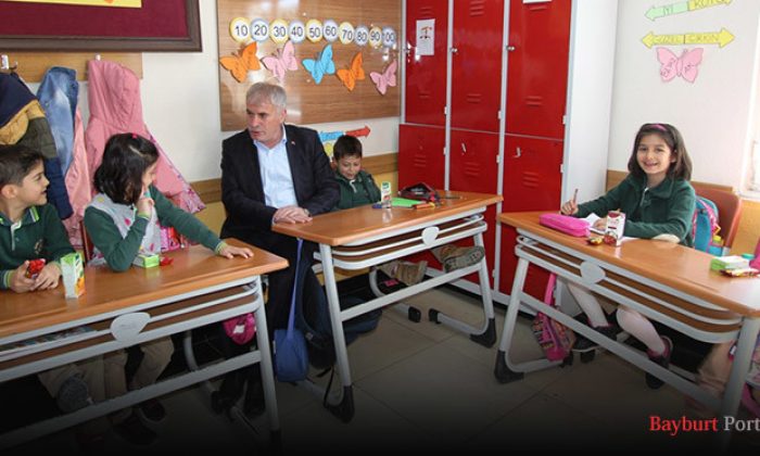 Başkan Memiş, Dede Korkut Koleji’ni ziyaret etti