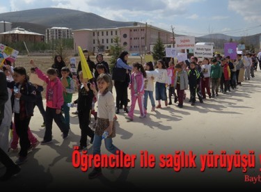 Öğrenciler ile sağlık yürüyüşü yapıldı
