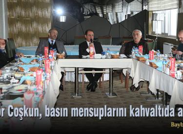 Rektör Coşkun, basın mensuplarını kahvaltıda ağırladı