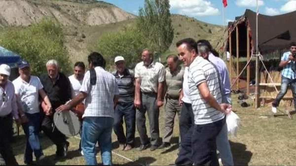 Taşçılar Köyünde Halay Vardı