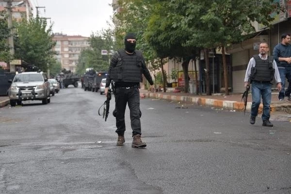 diyarbakir da isid operasyonu iki polis sehit 10 – Bayburt Portalı