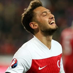 Hakan Çalhanoğlu, ”Bize inananları mahçup etmeyiz”