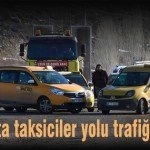 Bayburtta taksiciler yolu trafige kapatti – Bayburt Portalı – Bayburt Haberleri, Son Dakika Bayburt Web Haber Sitesi