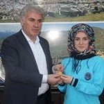 Basari Altinla odullendirildi – Bayburt Portalı