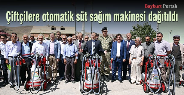 Çiftçilere otomatik süt sağım makinesi dağıtıldı