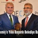 Baskan Memise Yilin Basarili Belediye Baskani odulu – Bayburt Portalı