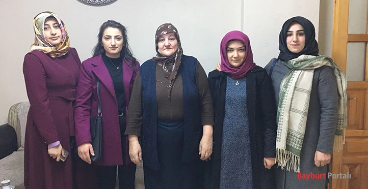 Ülkü Ocakları Asena Birimi’nden şehit ailelerine ziyaret