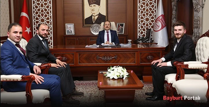 Üni FM Radyo temsilcilerinden Vali Pehlivan’a ziyaret