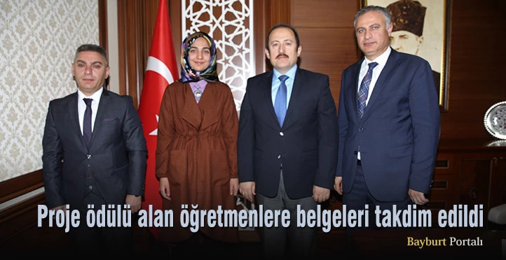 Proje ödülü alan öğretmenlere belgeleri takdim edildi