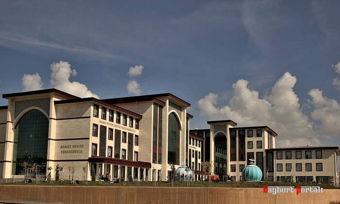 Bayburt Üniversitesi büyümeye devam edecek