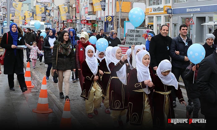 Bayburt’ta Otizm farkındalık yürüyüşü