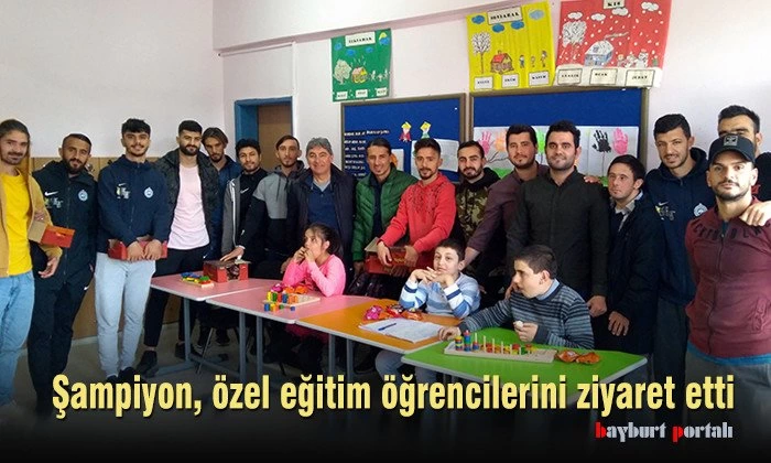Şampiyon, özel eğitim öğrencilerini ziyaret etti