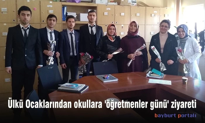 Bayburt Ülkü Ocaklarından okullara ‘öğretmenler günü’ ziyareti