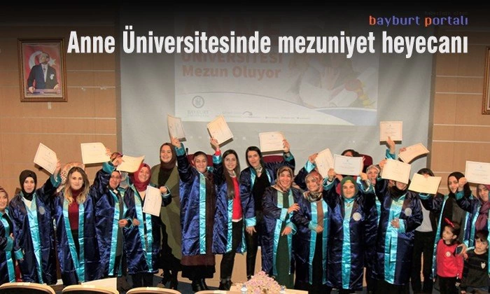 Anne Üniversitesinde mezuniyet heyecanı
