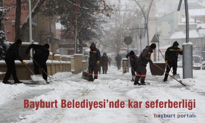 Bayburt Belediyesi’nde kar seferberliği