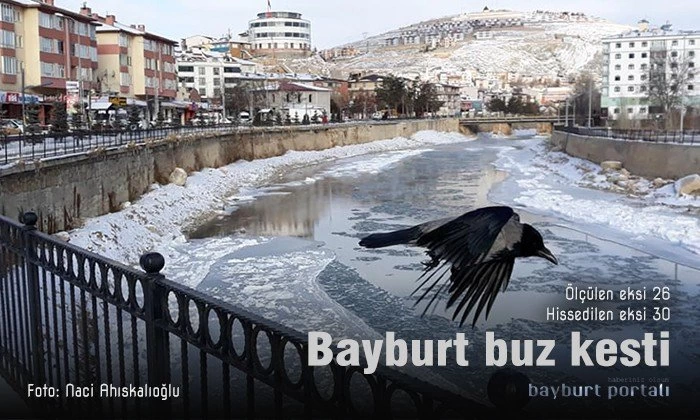 Bayburt buz kesti