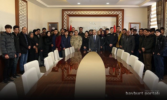 Vali Epcim, Bayburt’ta ki göçmenlerle bir araya geldi