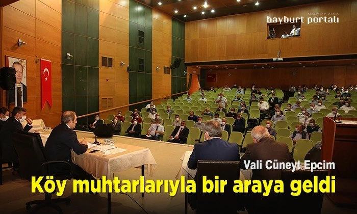 Vali Cüneyt Epcim, köy muhtarlarıyla bir araya geldi