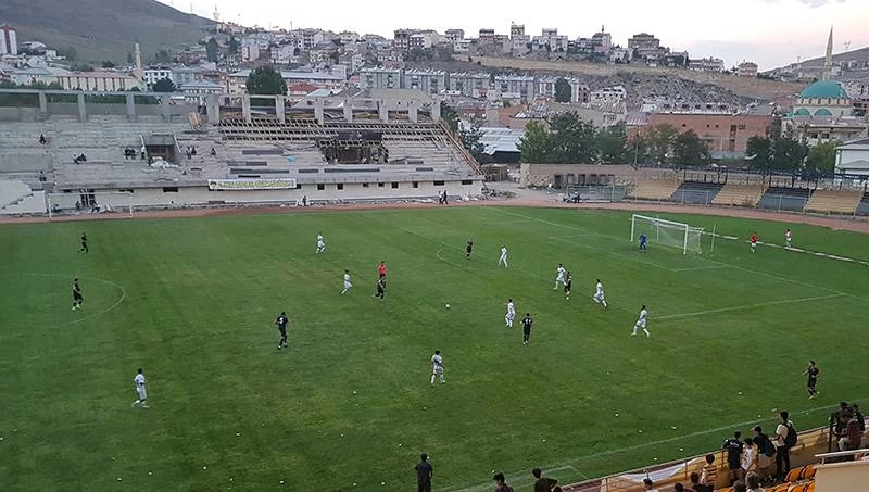 An Zentrum Bayburtspor sezon acilisini dostluk maciyla gerceklestirdi 1 – Bayburt Portalı