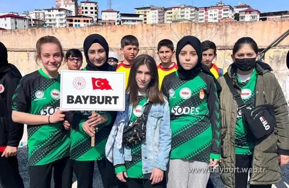 Adabasi Imam Hatip Ortaokulu Turkiye finallerinde Bayburtu temsil edecek 1 – Bayburt Portalı