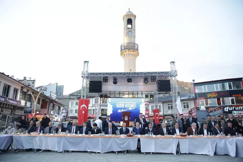 Bakan Bilgin hemsehrileriyle iftarda bir araya geldi 2 – Bayburt Portalı