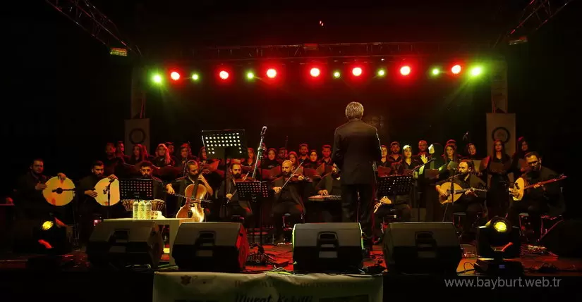 5. Dede Korkut Bilim Kultur Sanat ve Spor Senlikleri konserlerle devam ediyor 1 – Bayburt Portalı