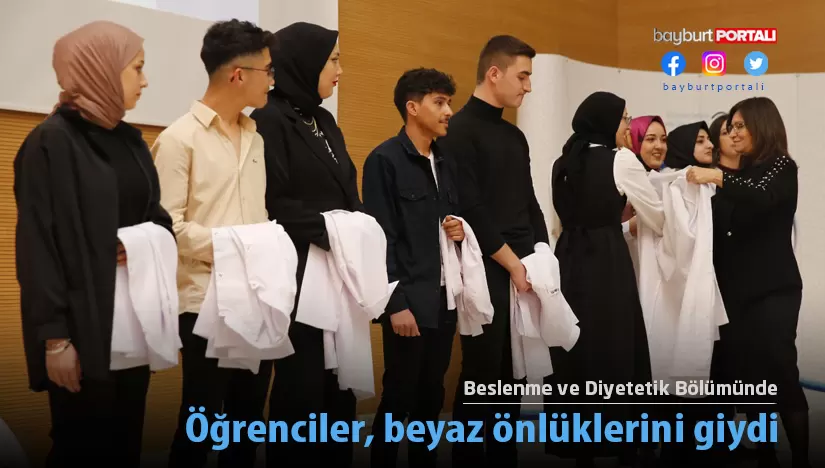 Beslenme ve Diyetetik Bölümünde öğrenciler, beyaz önlüklerini giydi