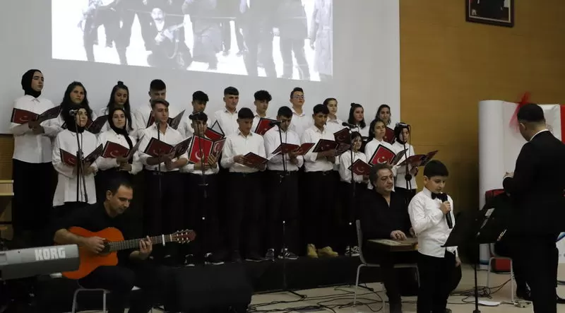 Bayburtta lise ogrencilerinden Turk Sanat Muzigi Konseri 3 – Bayburt Portalı