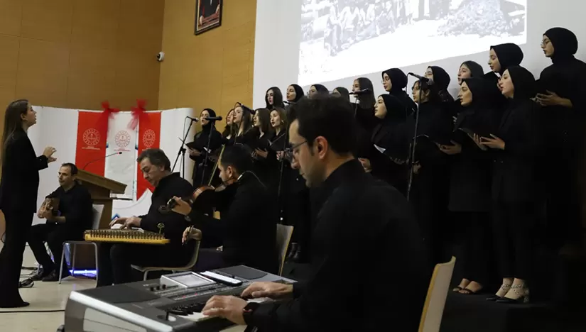 Bayburtta lise ogrencilerinden Turk Sanat Muzigi Konseri – Bayburt Portalı