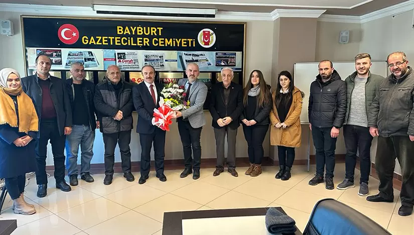 Vali Epcim’den Bayburt Gazeteciler Cemiyeti’ne ‘10 Ocak’ ziyareti
