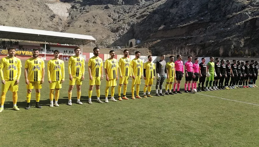 Gümüşhanespor – Bayburt Özel İdarespor maçı dostça tamamlandı