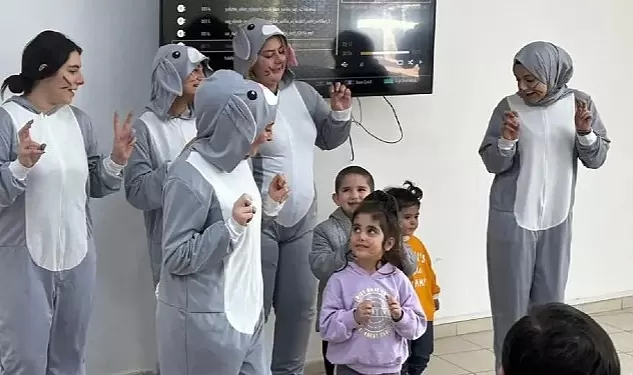 Foça’da Depremzede Çocuklarla Keyifli Saatler