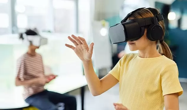 Gençlerin %59’u önümüzdeki 5 yıl içinde yapay zeka ile daha fazla şey öğrenmek istiyor