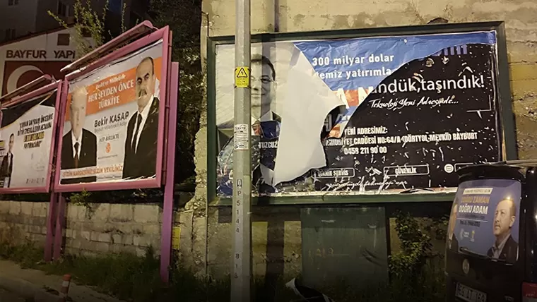Başkan Güler, her gün billboardlarına saldırıldığını söyledi