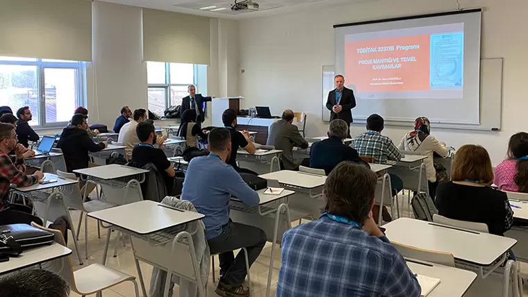 Bayburt Üniversitesi’nde akademik düzeyde proje hazırlama eğitimi