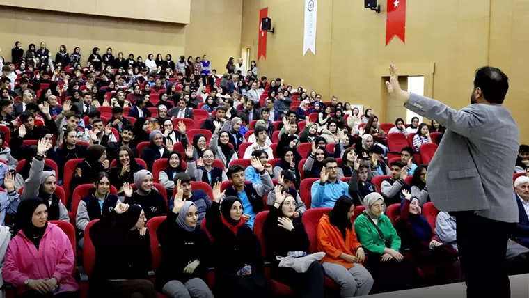Bayburt’ta öğrencilere ‘Sınava Hazırlık ve Motivasyon’ semineri
