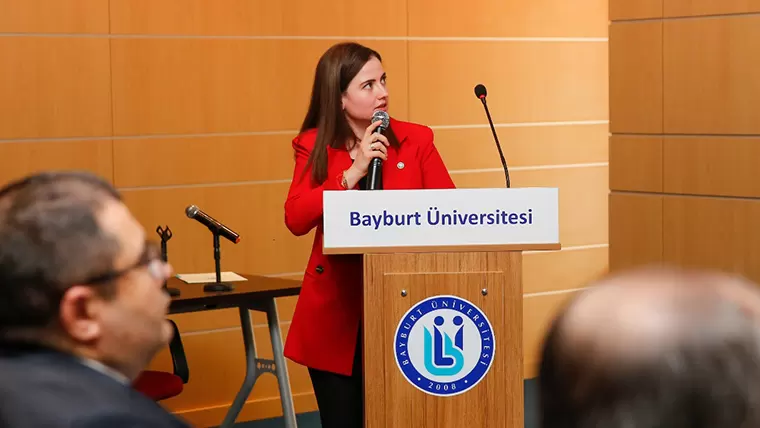 Dr. Öğretim Üyesi Betül Gıdık’tan ‘Bayburt Tarhunu’ konulu konferans