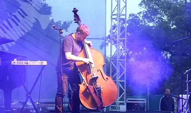 Caz tutkunları Nilüfer’de enstrümanların tınısıyla huzur buldu