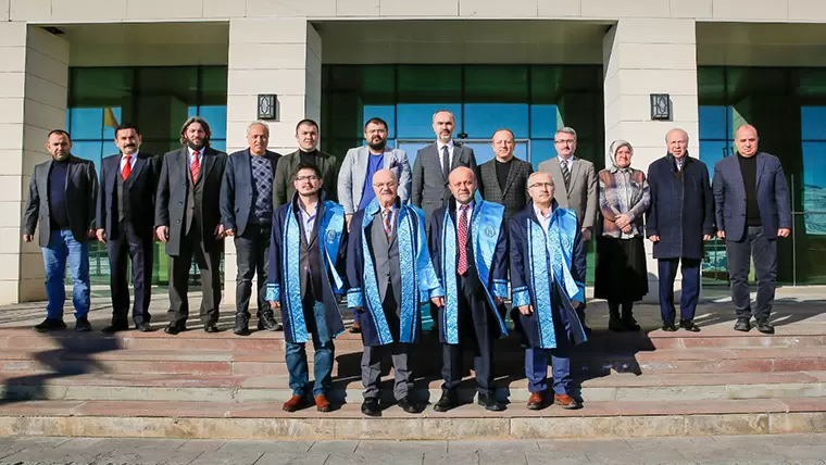 Bayburt Üniversitesi akademisyenleri, Profesör ve Doçentlik cübbelerini giydiler