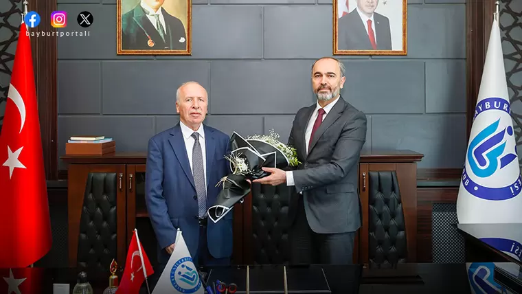 İlahiyat Fakültesi’nin yeni dekanı Prof. Dr. Davut Yaylalı oldu